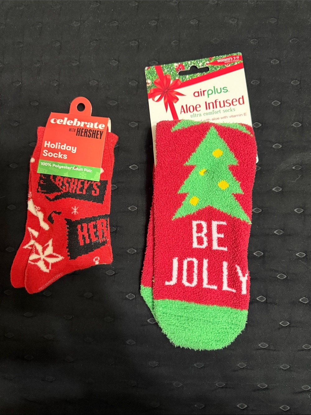 Red 'Be Jolly' Aloe-Infused Holiday Socks